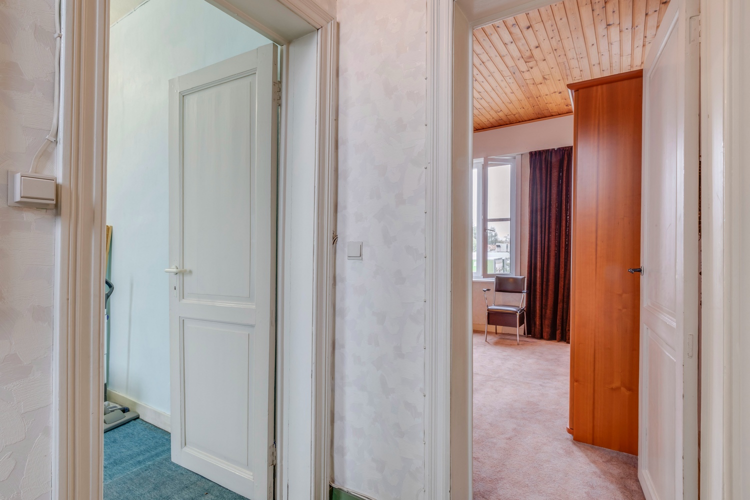 Op te knappen woning met prachtige tuin! 