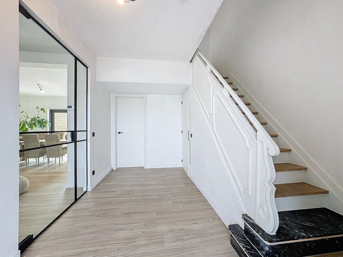 Top renovatieproject op residentiële ligging te Bevegem 