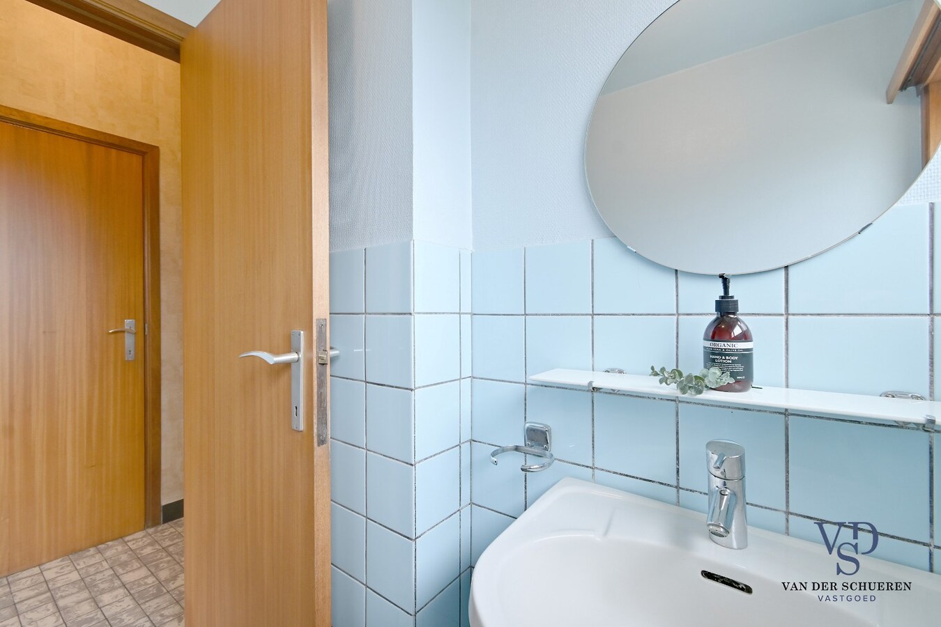 Degelijke eigendom met mogelijkheden 