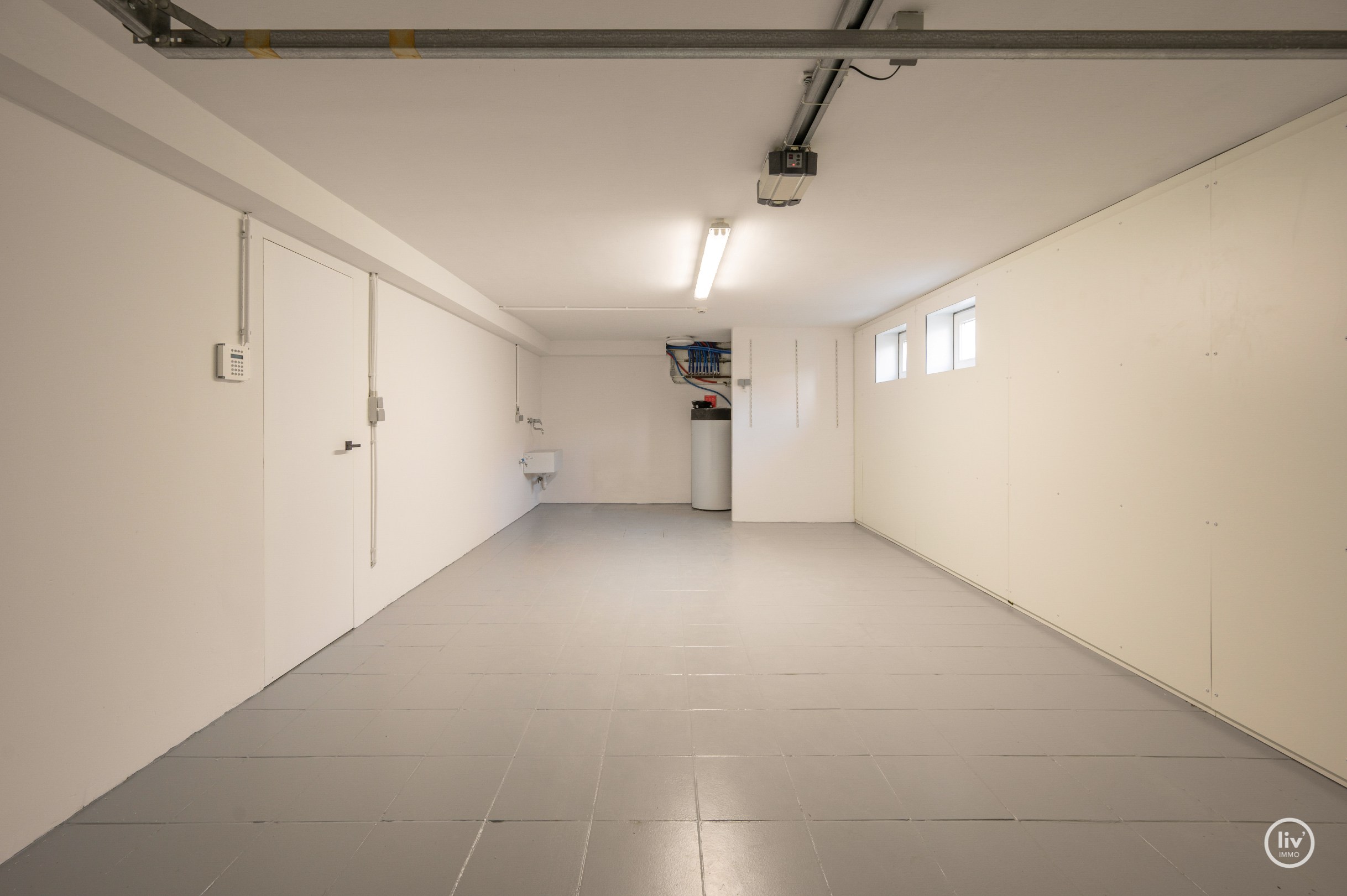 Exclusief gerenoveerde villa op een absolute toplocatie in de Jozef Nellenslaan te Knokke. 