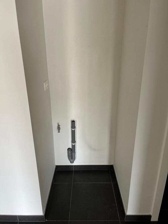Modern, hoogwaardig 2-slpk-appartement mét ondergrondse staanplaats te Asper 