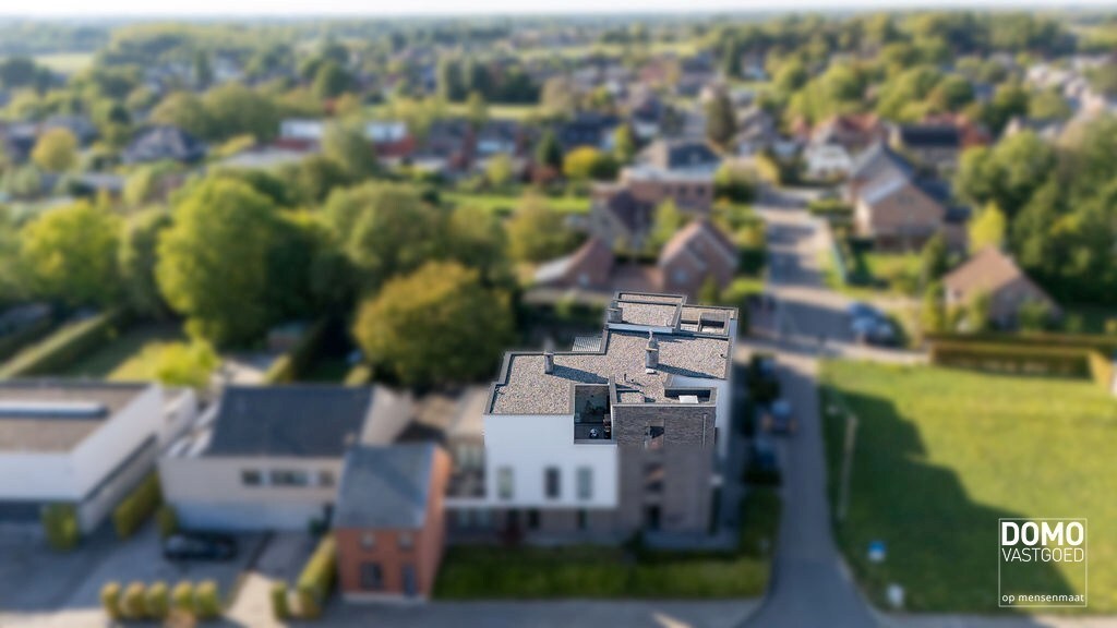 LUXE PENTHOUSE APPARTEMENT MET 2 TERASSEN, LIFT EN ONDERGRONDSE AUTOSTANDPLAATS IN HASSELT. 