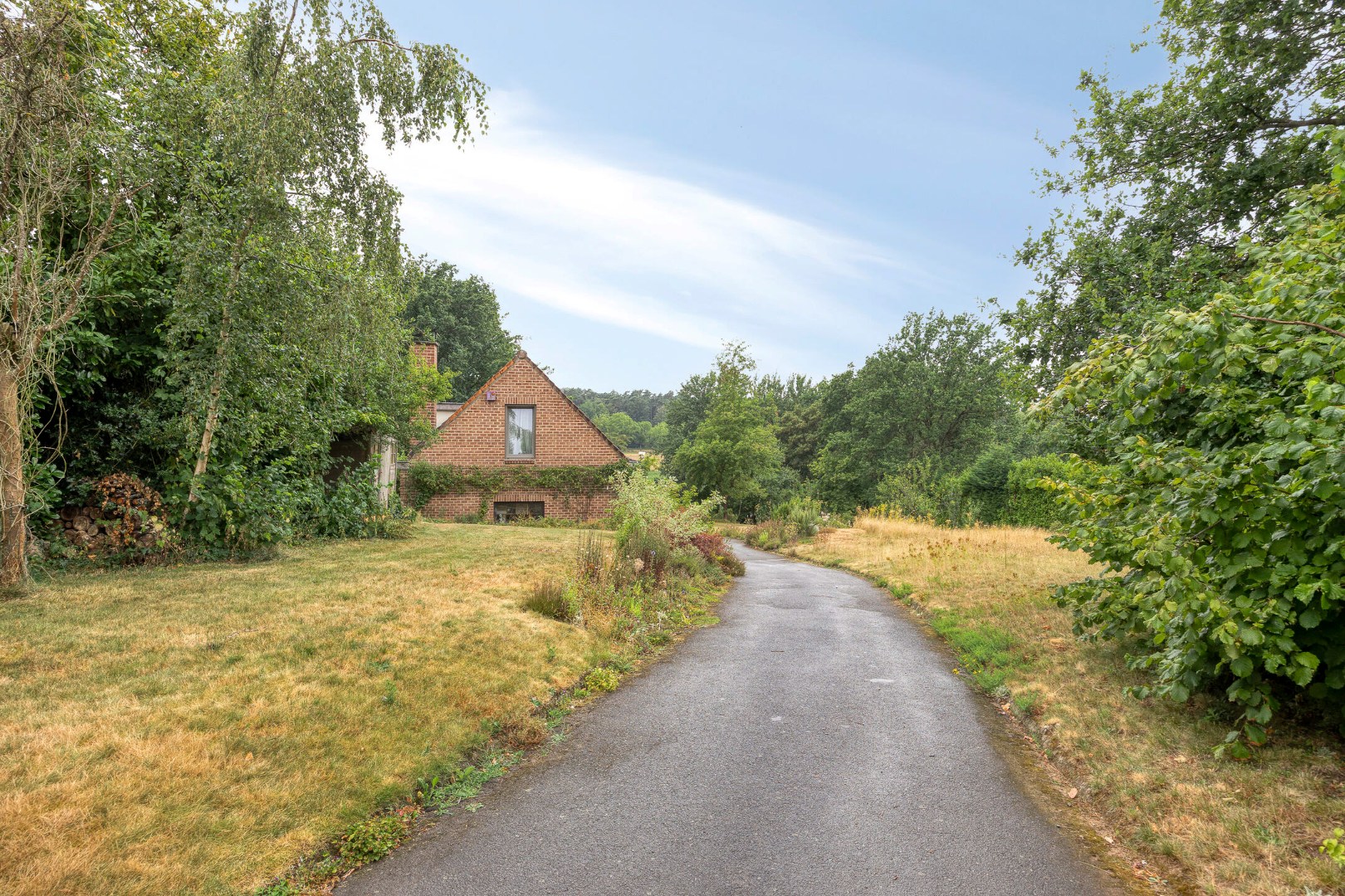 WONING met 4 kamers + bureau + garage 1640 SINT-GENESIUS-RODE 