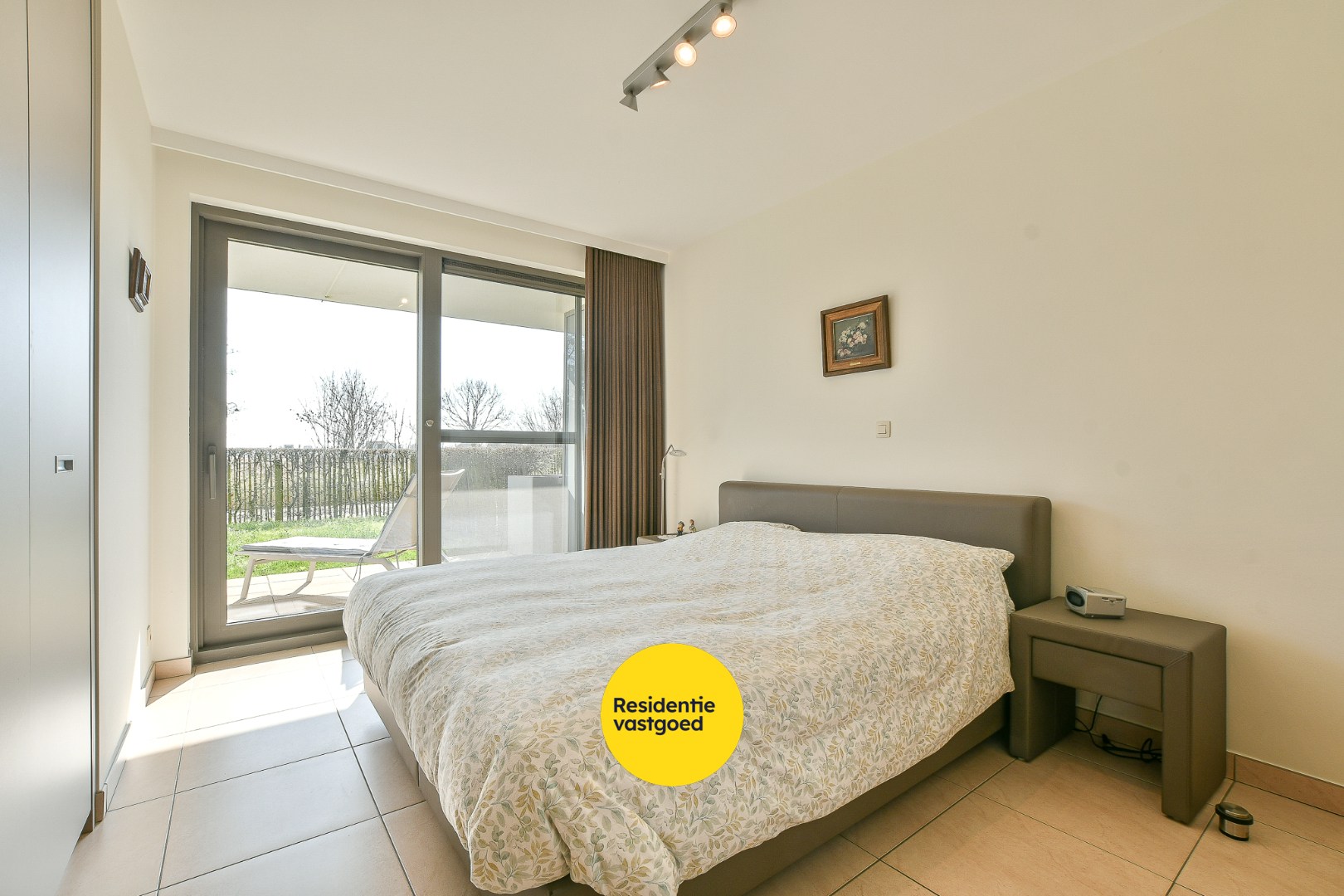 Luxueus afgewerkt 2-slaapkamerappartement met terrassen en tuin op toplocatie! 