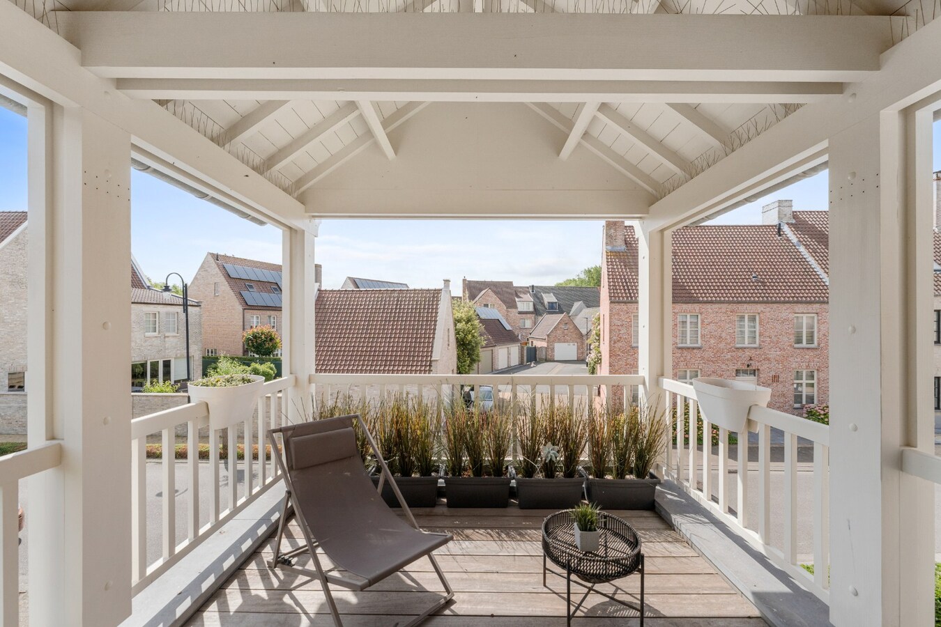 Instapklare gezinswoning met garage in Heulebrug. 