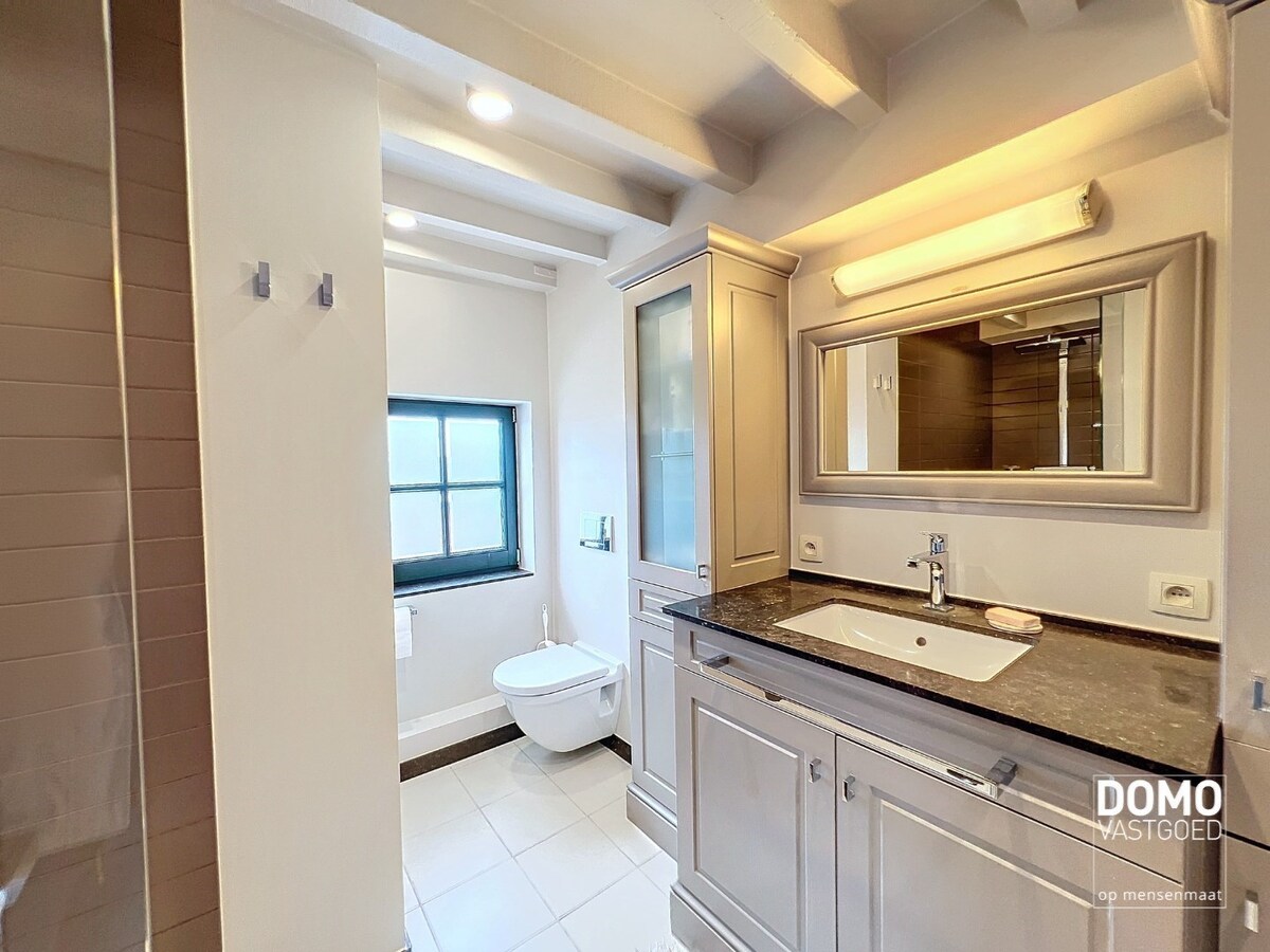 Multifunctioneel handelspand, gunstig gelegen met veel parkeergelegenheid en energielabel C 