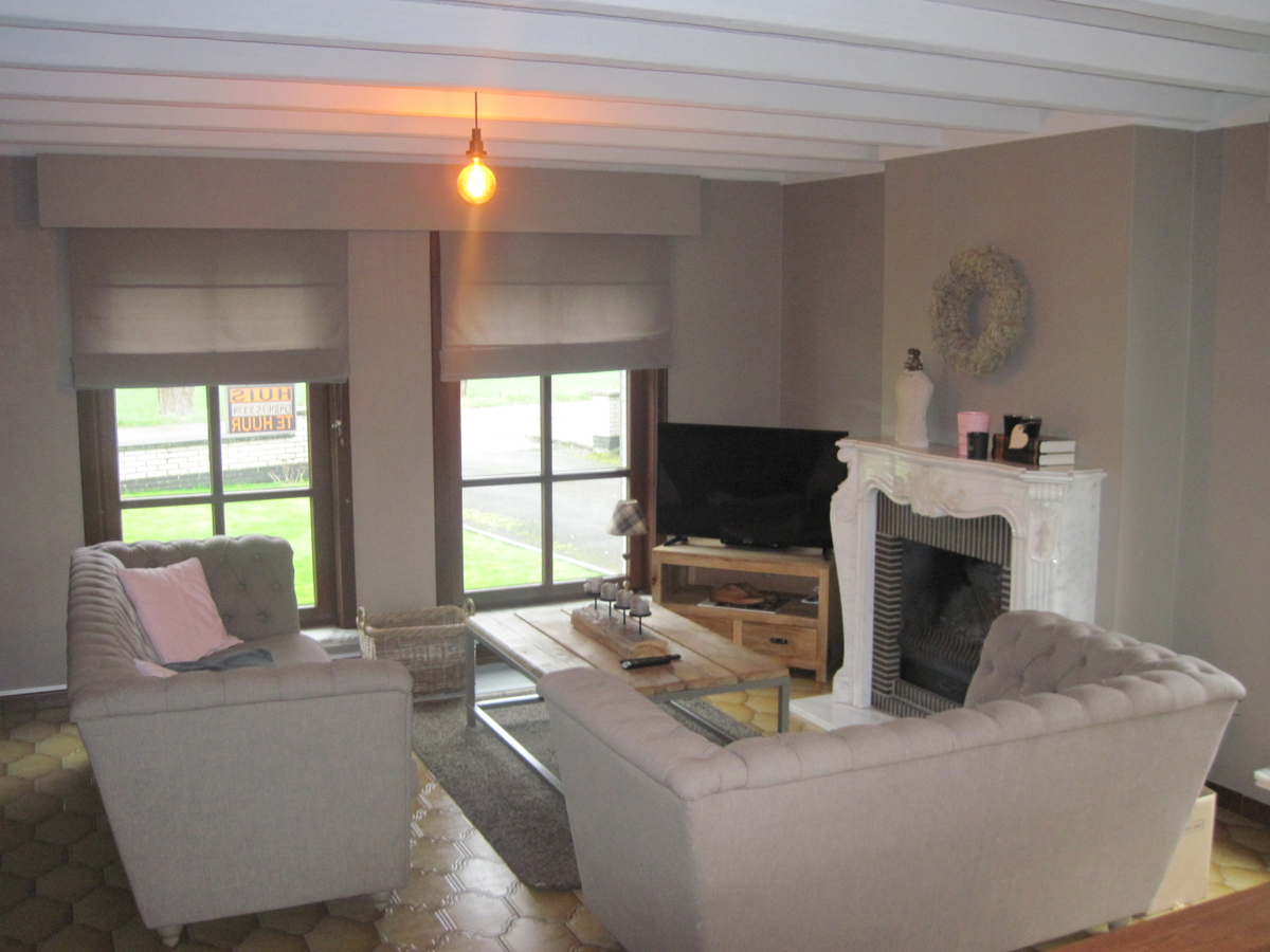 Stijlvolle en degelijke bungalow. Unieke ligging. 