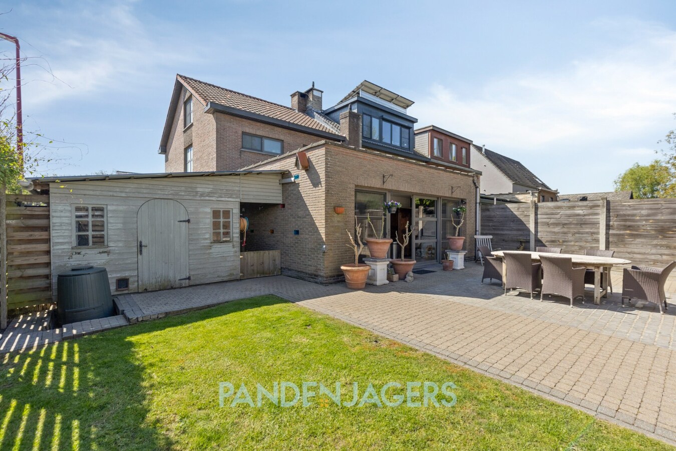 Lichtrijke halfopen bebouwing op toplocatie te Lint 