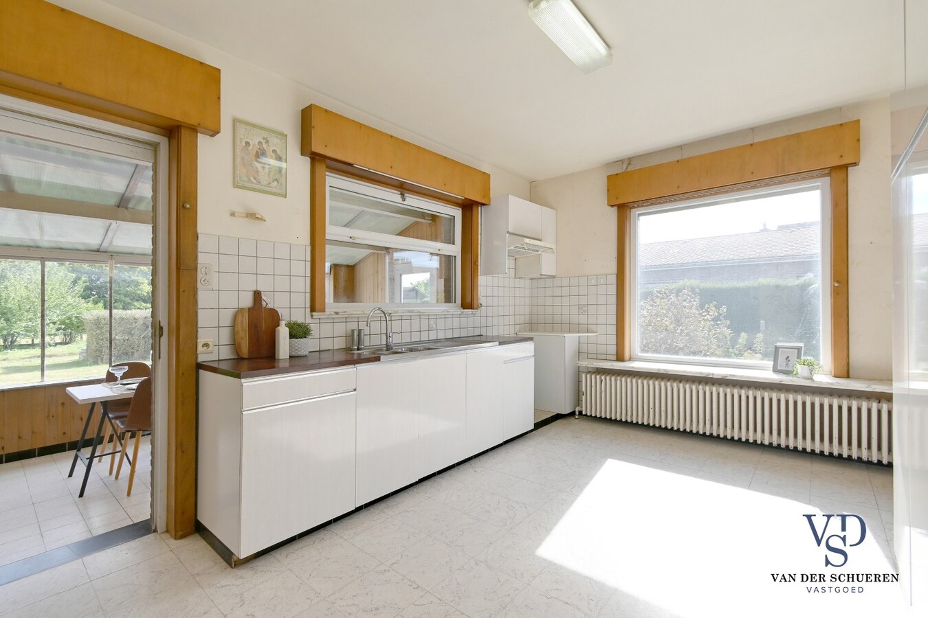 Te renoveren bungalow op een perceel van ca. 2.840 m² 