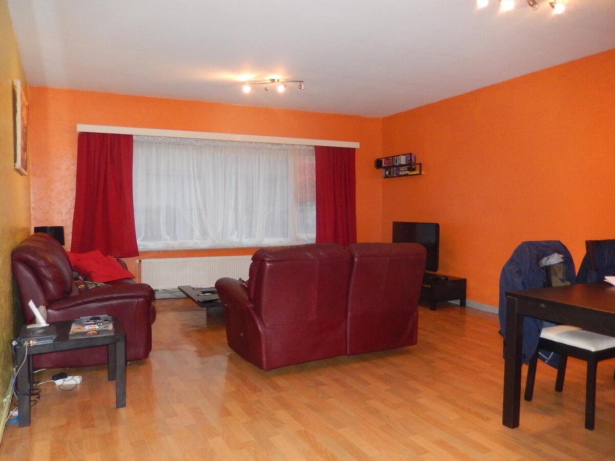 Ruim gelijkvloersappartement 2 slpk 