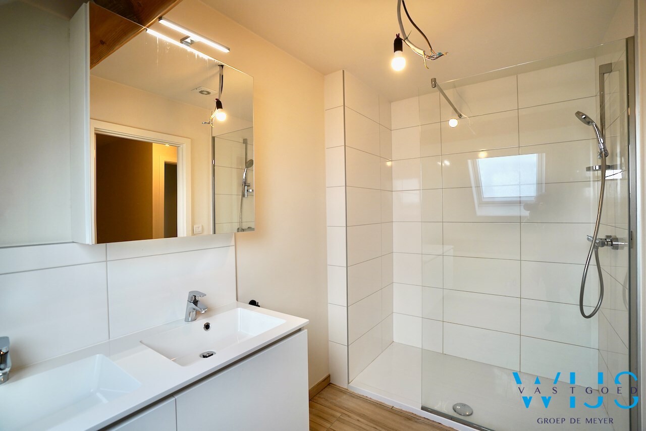 Leuk tweeslaapkamer appartement met zonneterras in hartje ERTVELDE! 