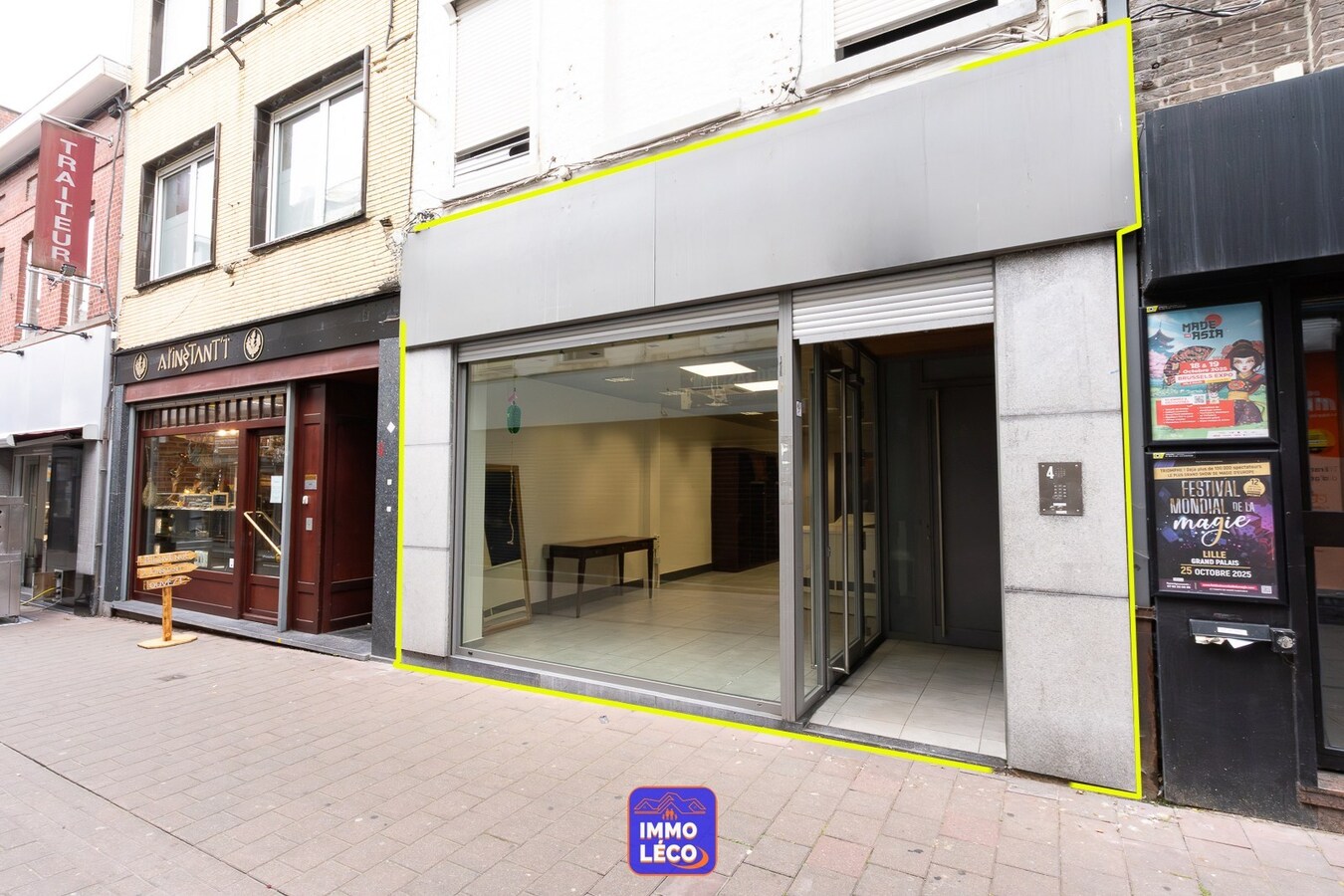 Surface commerciale de +/- 50m² dans la petite rue. 