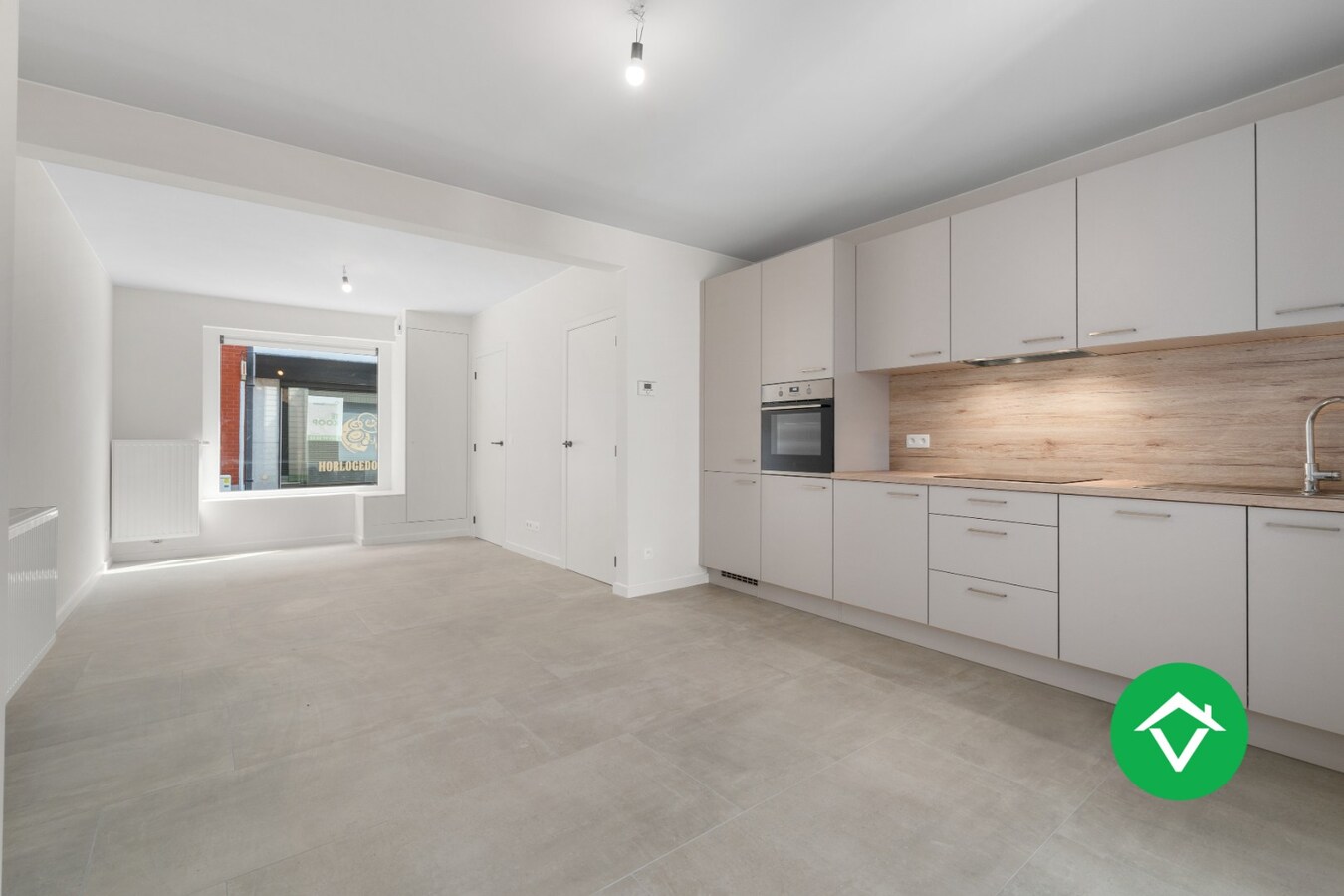 Instapklare rijwoning in hartje Gistel – gerenoveerd in 2025 