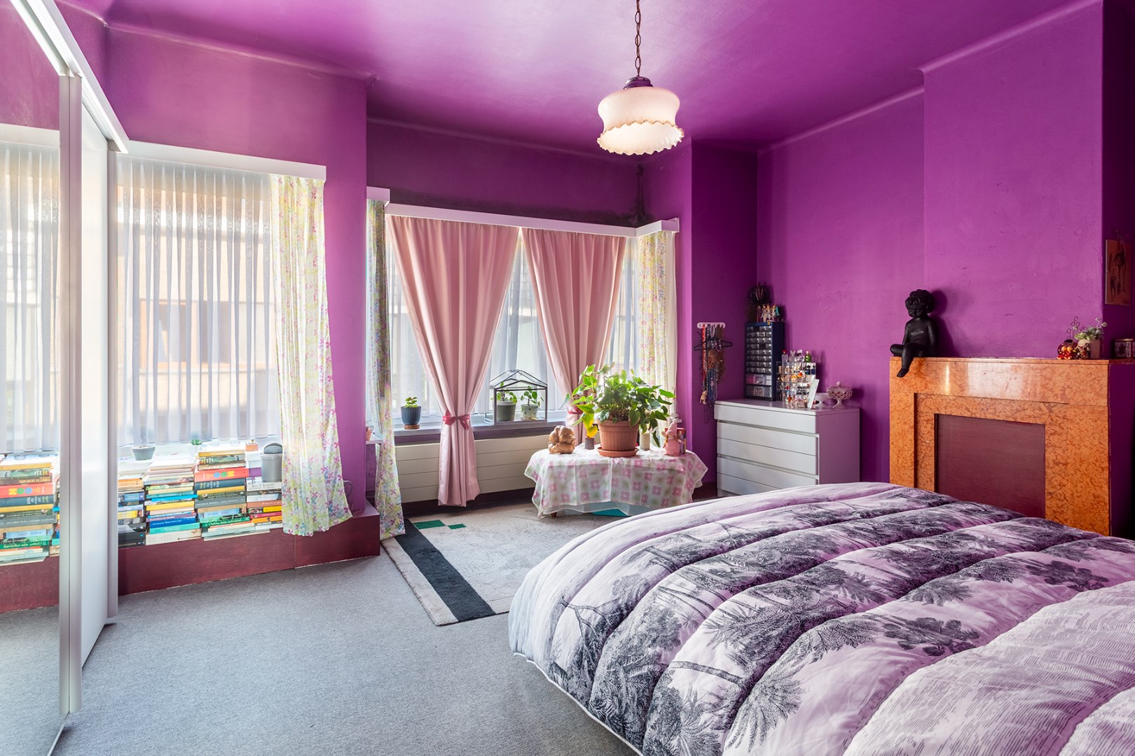 Mooie en ruime Interbellum woning met 4 slaapkamers vlakbij het Rozebroekenpark 