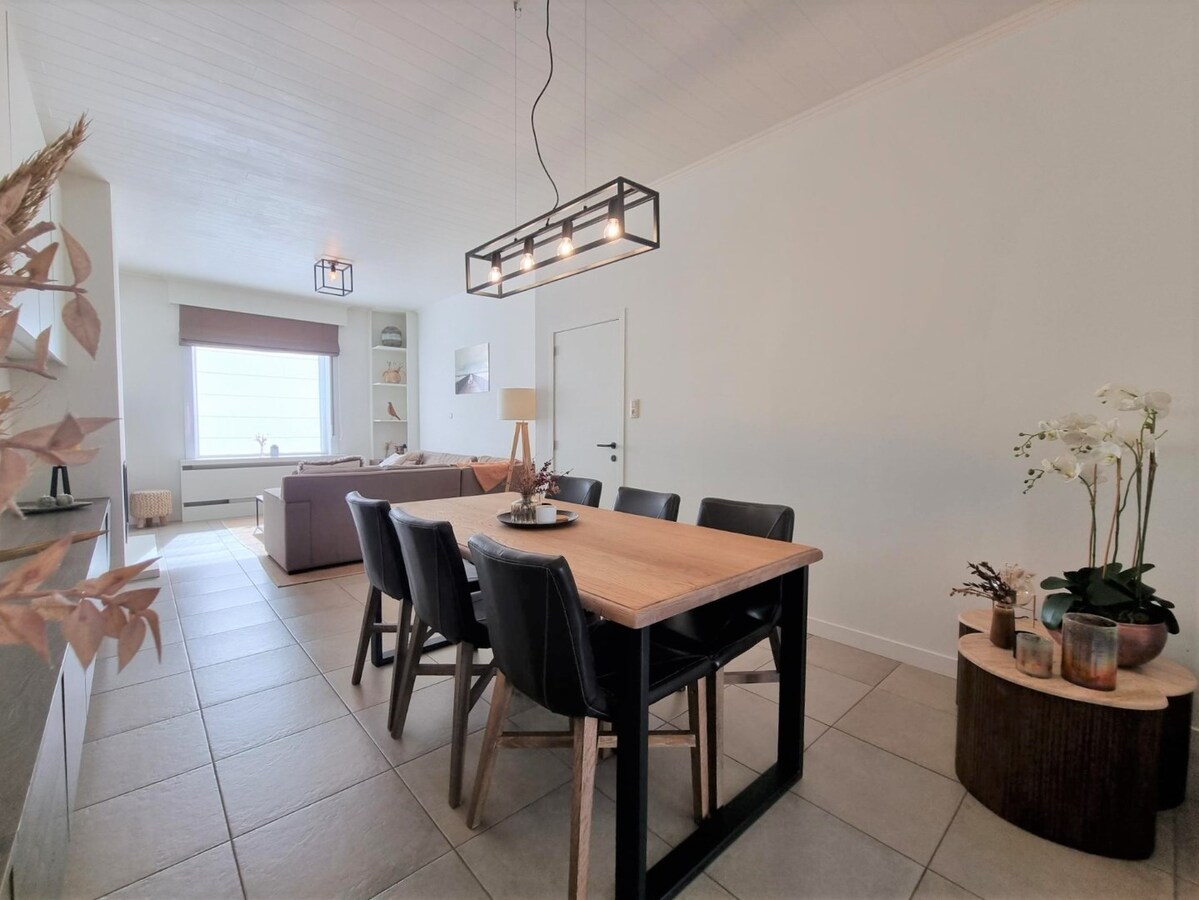 Volumineuze, lichtrijke, zeer mooie gezinswoning met tuin - Heist 