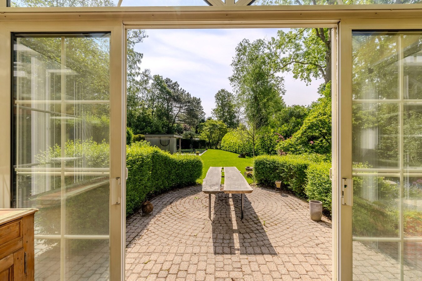 Ruim en charmant landhuis met 4 slpks en prachtige tuin 