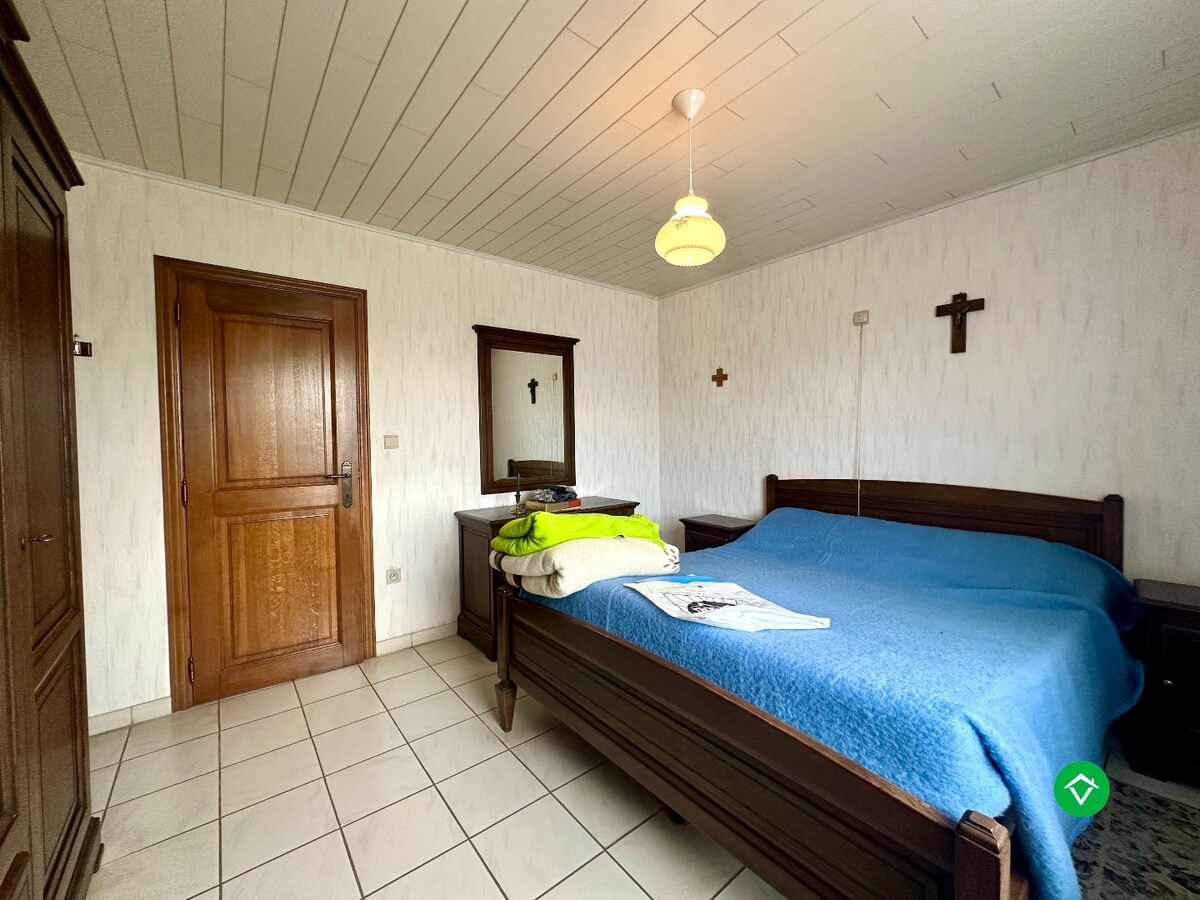 Ruime alleenstaande woning met prachtig uitzicht nabij het centrum van Koekelare 