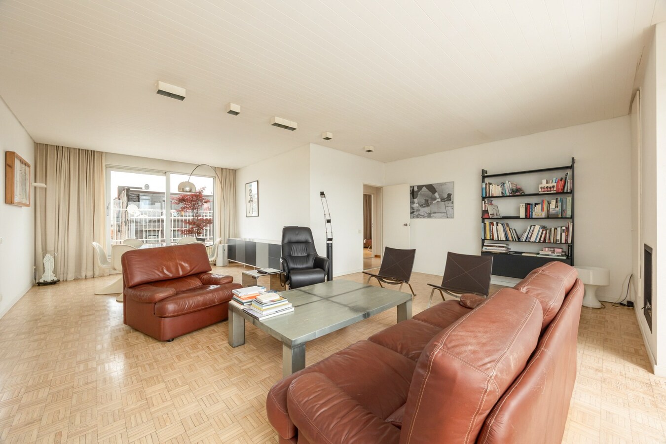 Zeer ruim appt. met 3 slpk en 2 terrassen te Antwerpen! 