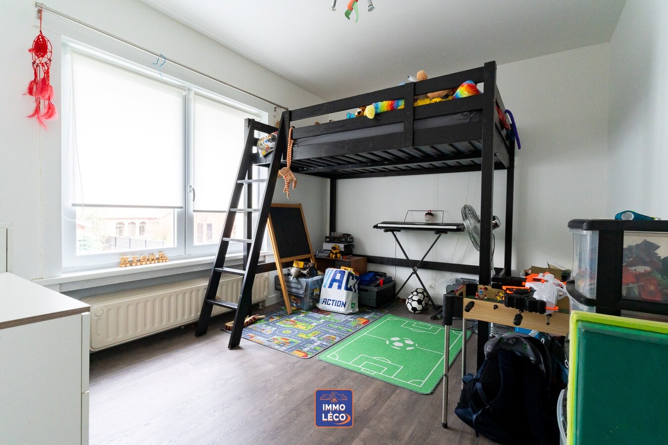 Appartement rénové avec garage et parking privé, dans un clos résidentiel à la Coquinie ! 