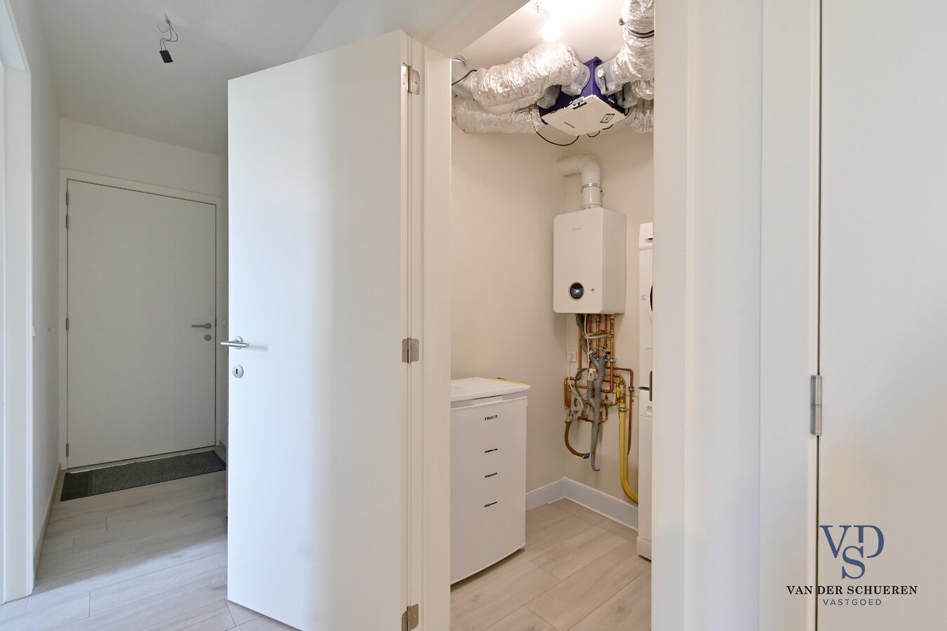 Quasi nieuwbouwappartement met ruim terras 