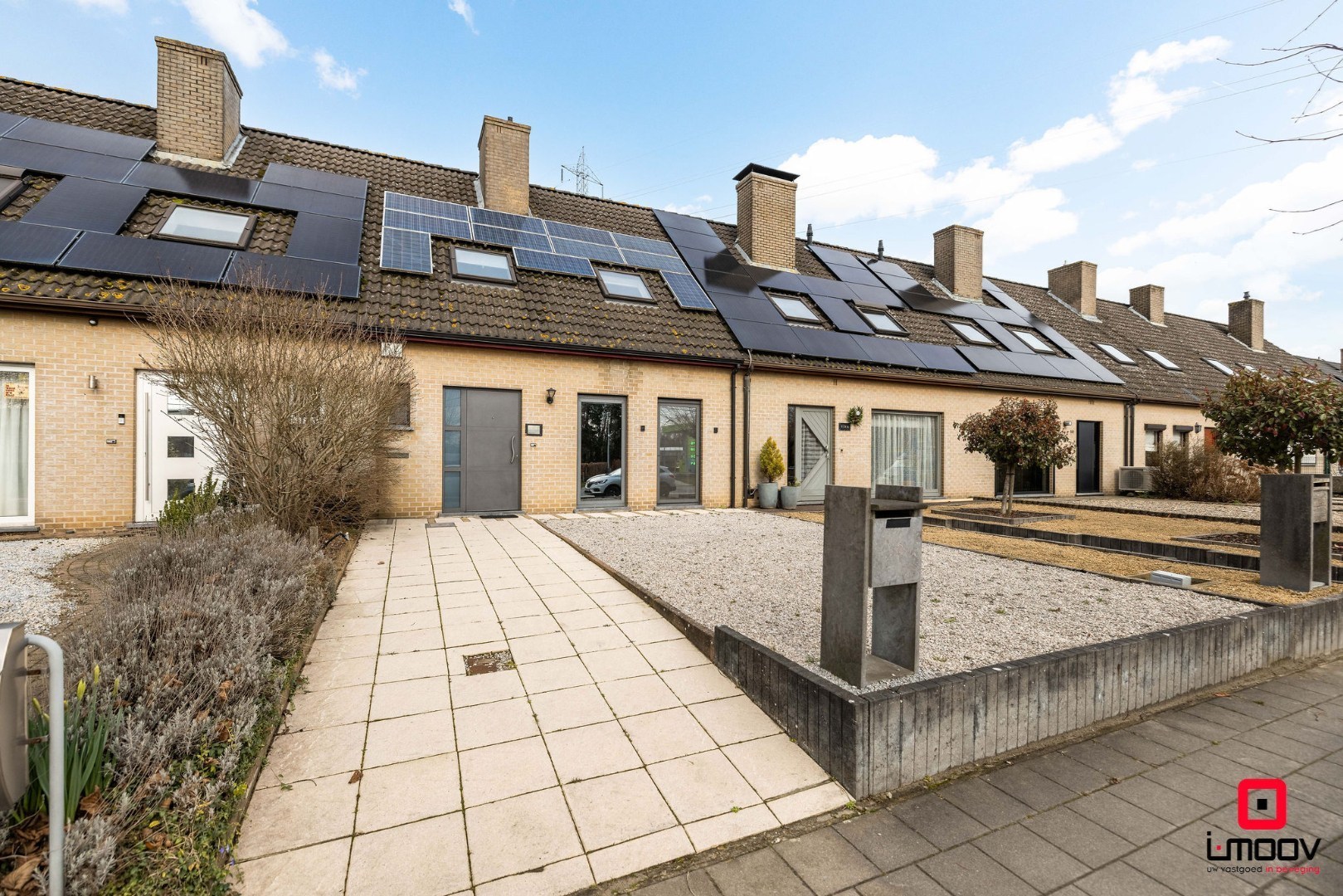 Ruime gezinswoning met tuin en aparte kangoeroewoning 