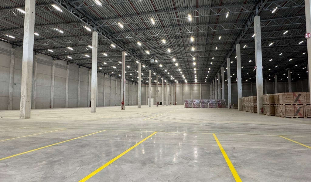 Nieuwbouw logistieke magazijnen te huur in de haven van Gent