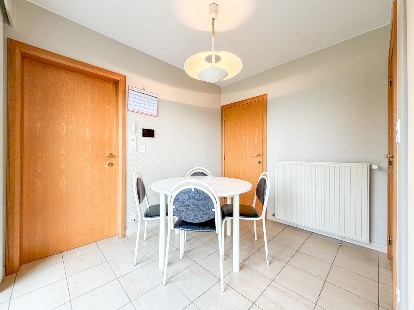 Villa op groot perceel met open zicht: 4 slaapkamers, 2 badkamers, grote tuin, topper te Torhout! 