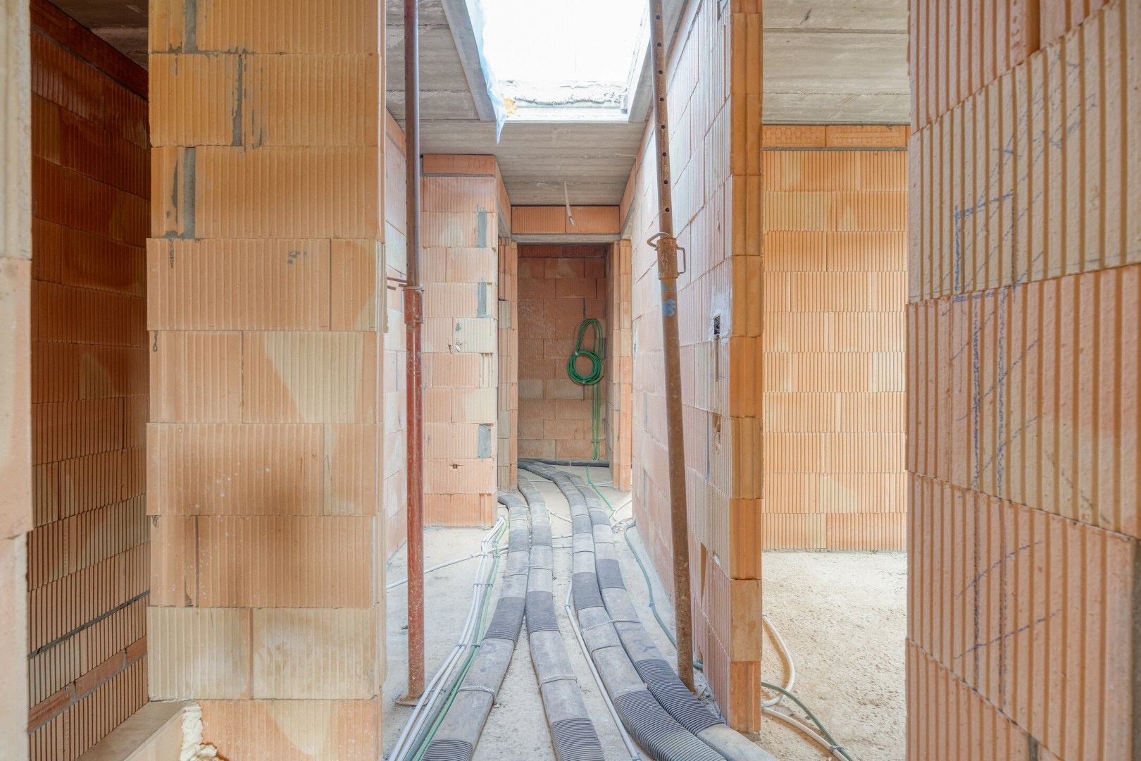 Fantastisch casco en winddichte nieuwbouwwoning met 3 slaapkamers, tuin en terras in Assent (Bekkevoort)! – bewoonbare opp. 177m² 