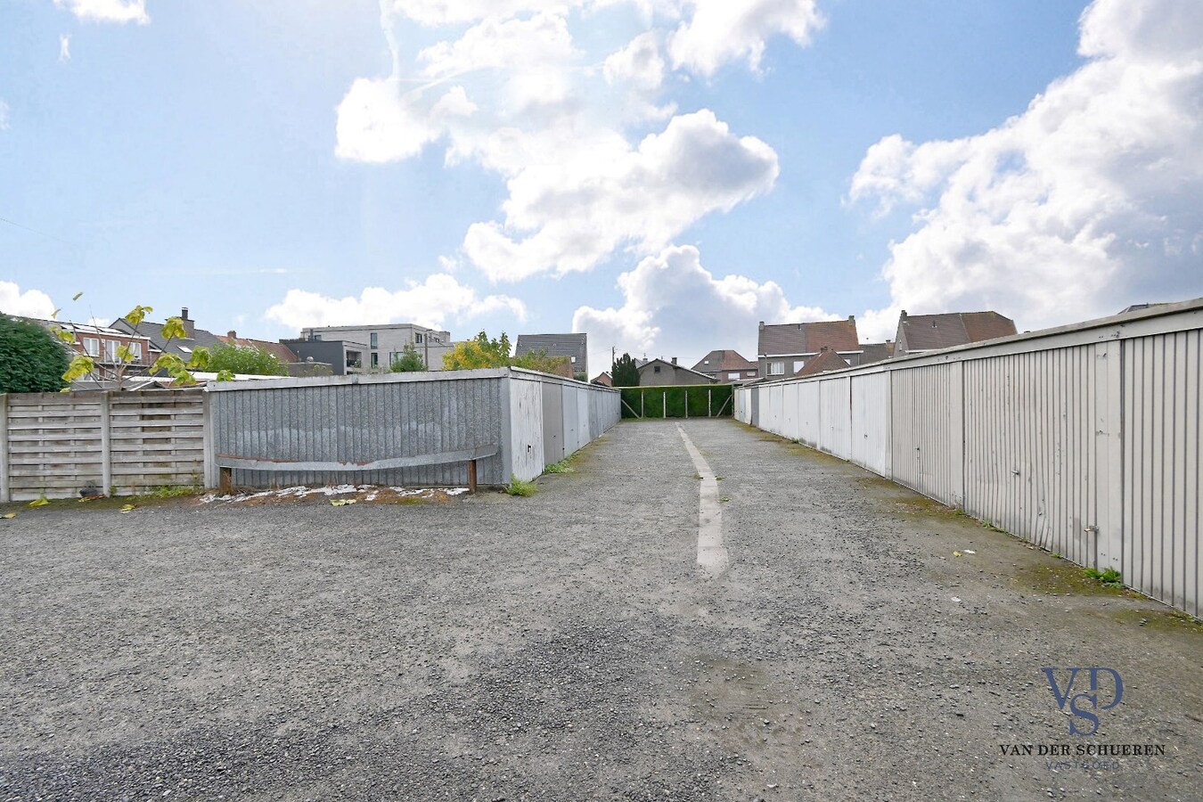 13 garageboxen op toplocatie in Deinze 