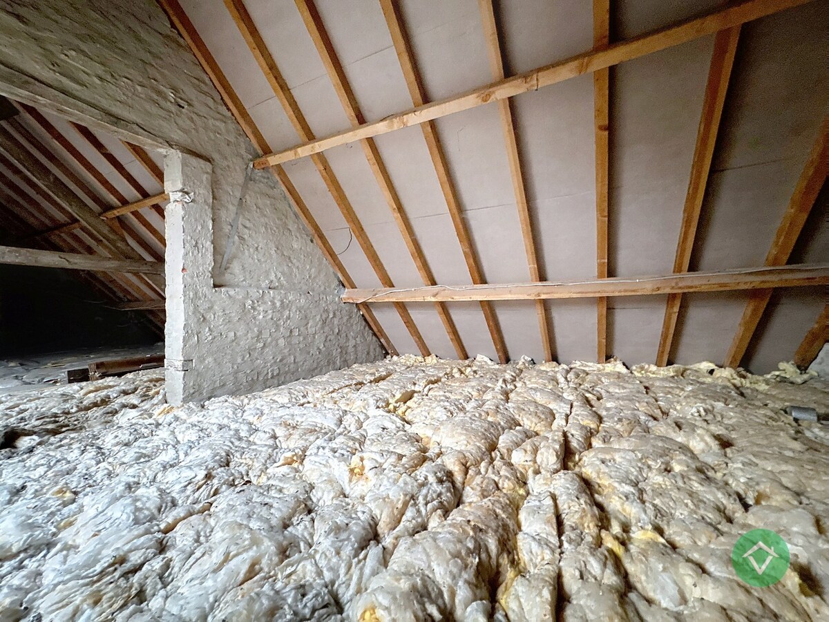 Alleenstaande woning met 4 slaapkamers te Koekelare 