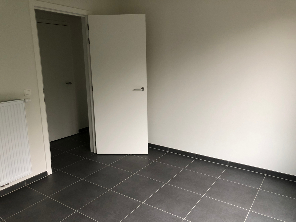 Nieuwbouw 2-slpk-appartement met terras te Asper 