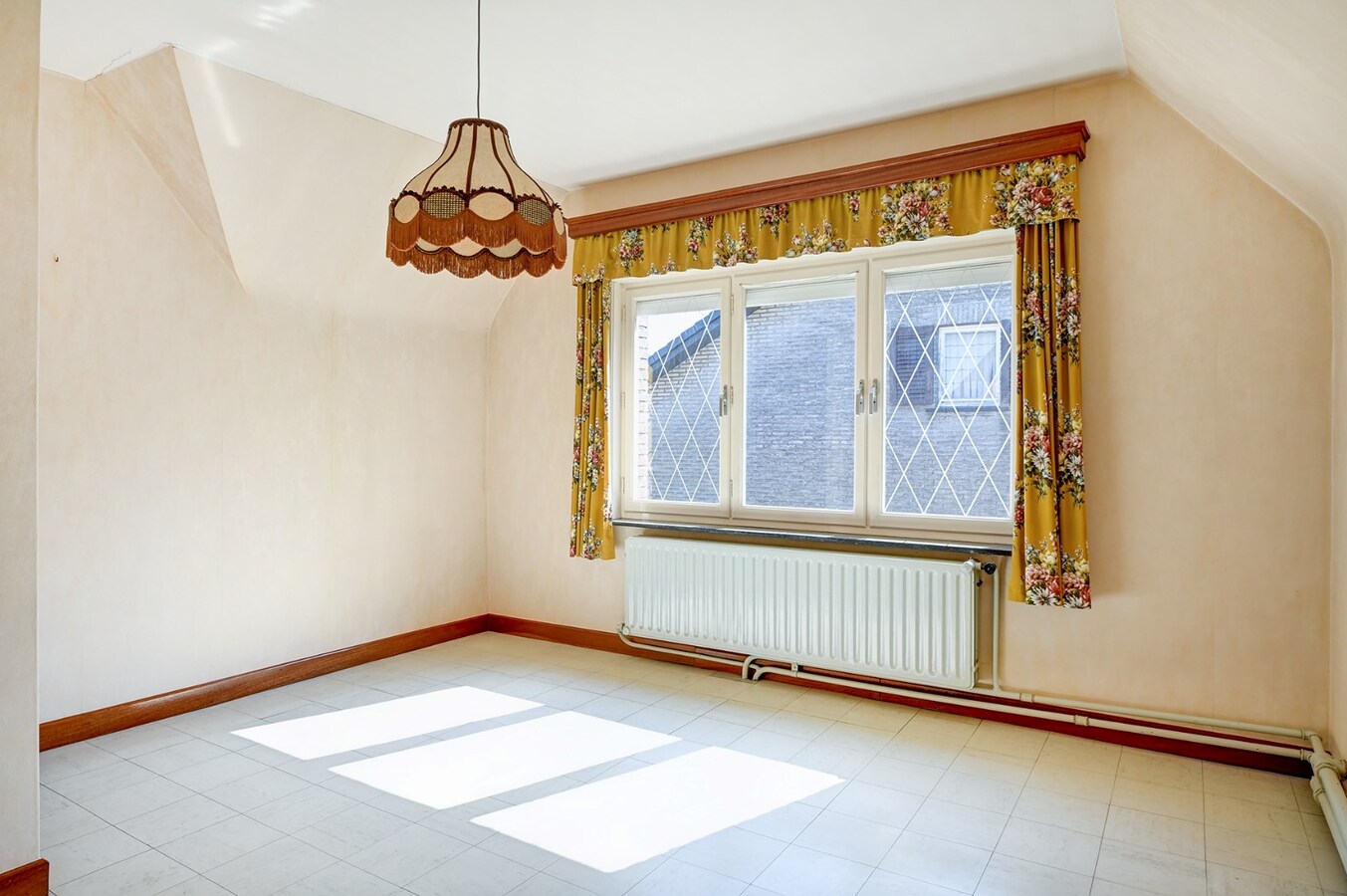 Zeer goed onderhouden woning gelegen op een prachtig perceel van circa 30 are 