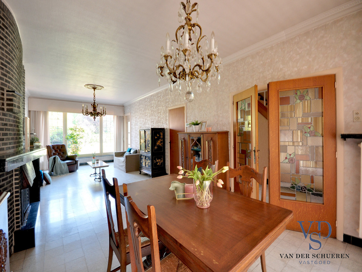 Zeer ruime herenwoning in centrum Gavere ! 