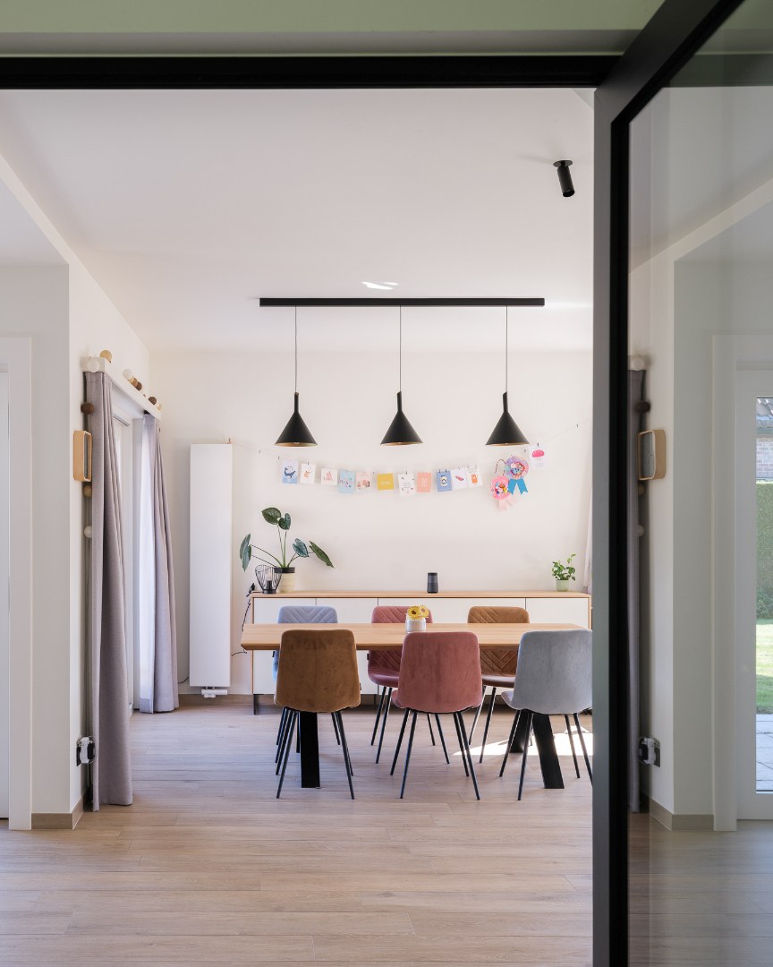 Open bebouwing met 5 slp. en tuin te Drongen 
