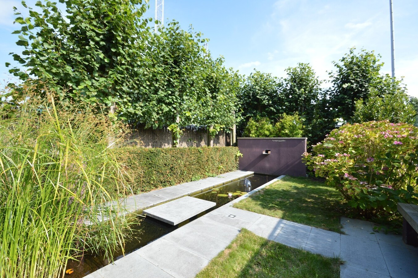 Prachtige woning met dubbele garage en tuin 