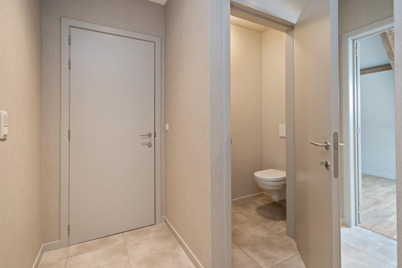 Uitstekend gelegen doorzonappartement met prachtig uitzicht 