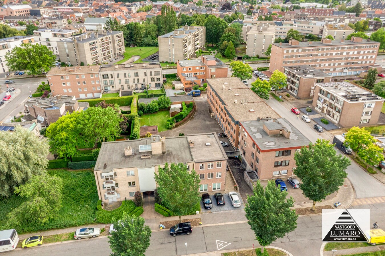 Interessante investering! Gebouw met 3 appartementen 