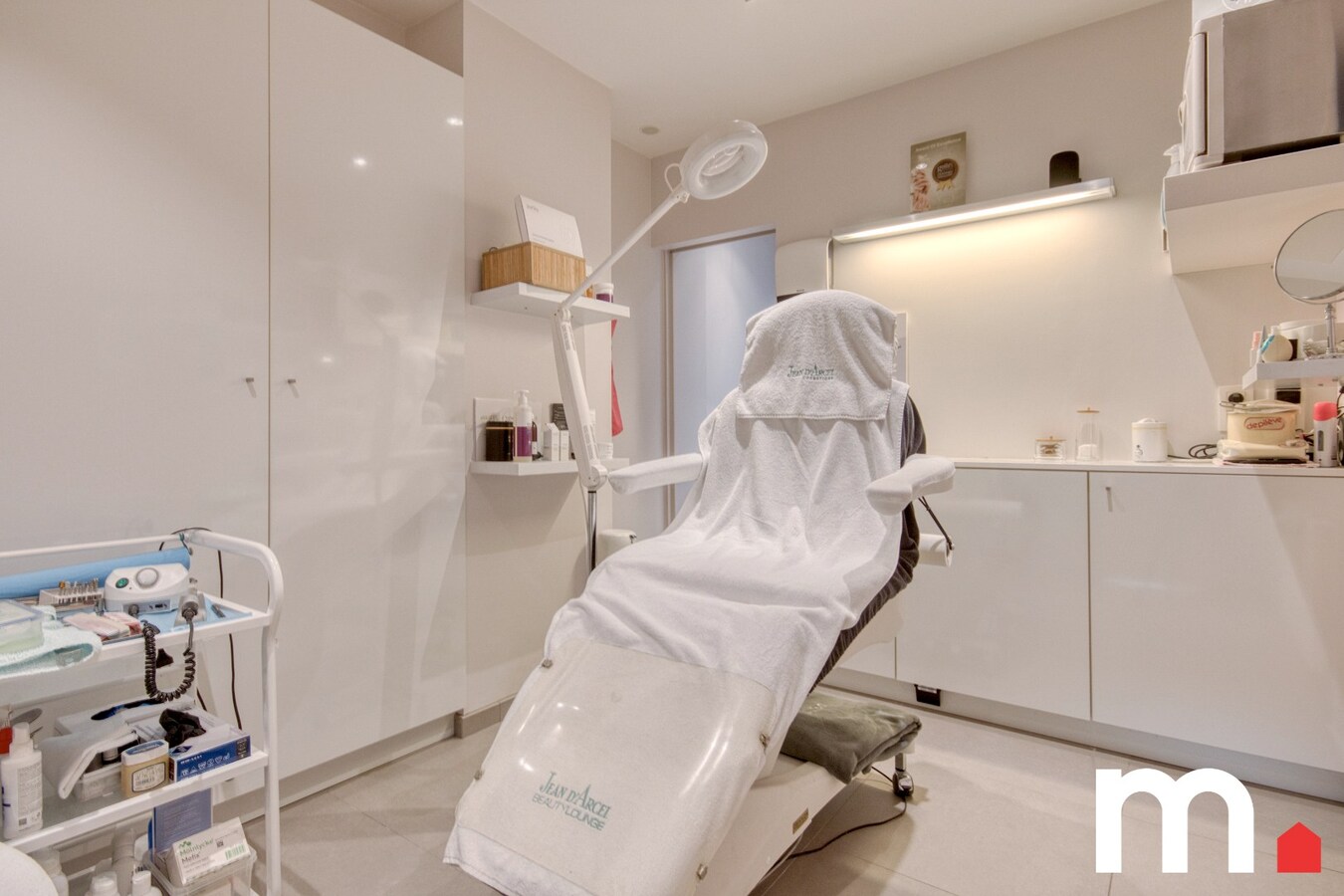 Centraal gelegen, instapklare woning met praktijkruimte én EPC B  te Kortrijk ! 