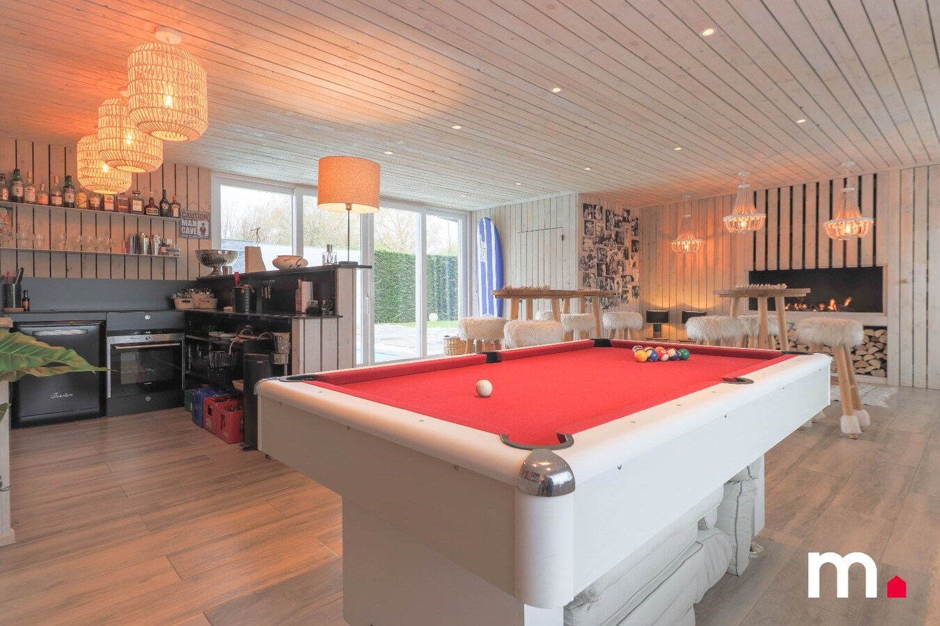 Sublieme Villa met 5 slaapkamers en Zwembad te Kortrijk ! 