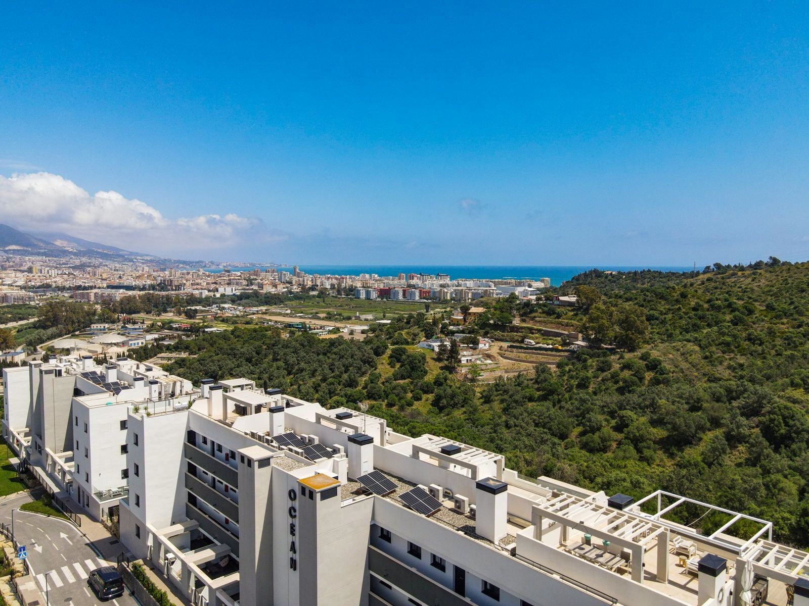 Hacienda el Sueño - Elegante 3-Slaapkamer Appartement met Panoramisch Terras, Zeezicht en Toeristenhuurlicentie 