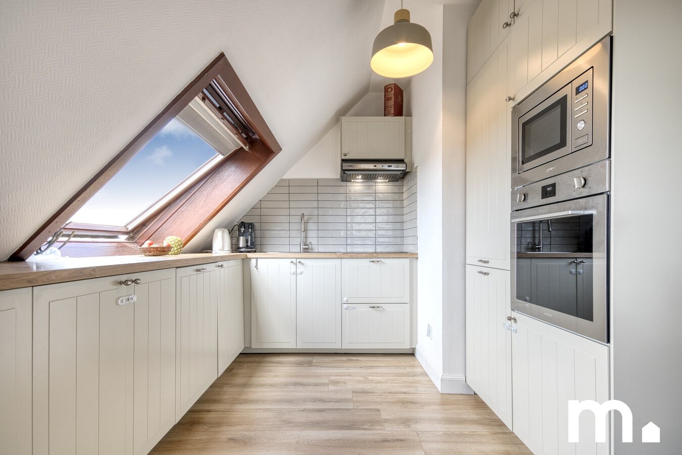 Lichtrijk appartement met 2 slaapkamers te koop in Harelbeke. EPC B 