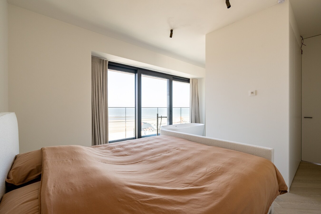 Eén van de hoogsgelegen appartementen van Knokke-Heist met magnifieke zichten 