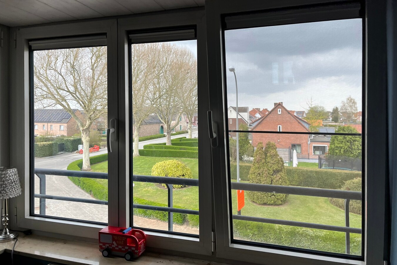 Centrum Dilsen: comfortabel appartement met terras en parking 