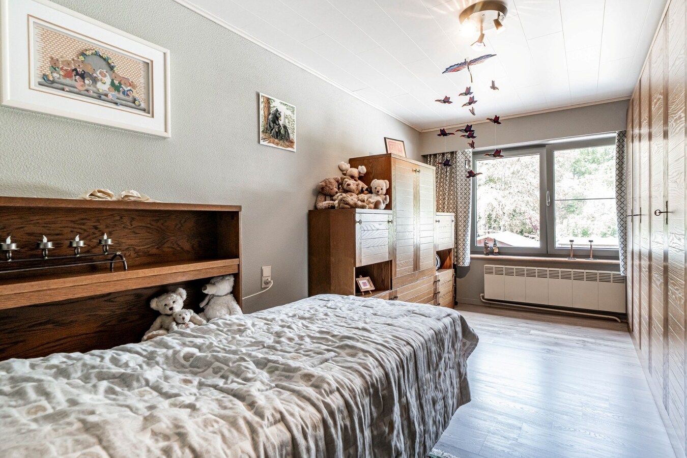 GERENOVEERDE, INSTAPKLARE GEZINSWONING MET 4 SLAAPKAMERS TE TUILT 