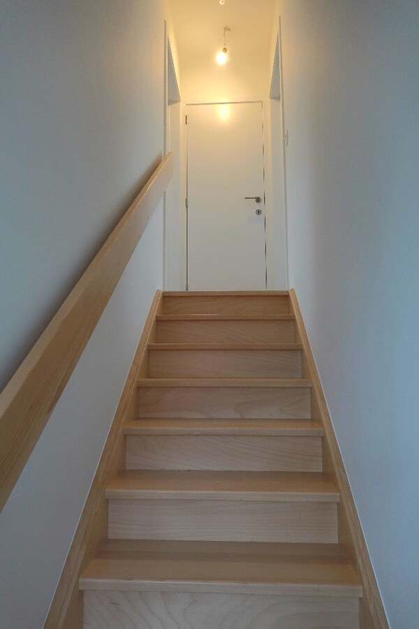 Prachtig 3-slaapkamerappartement met staanplaats in het voormalige gemeentehuis van Vleteren 