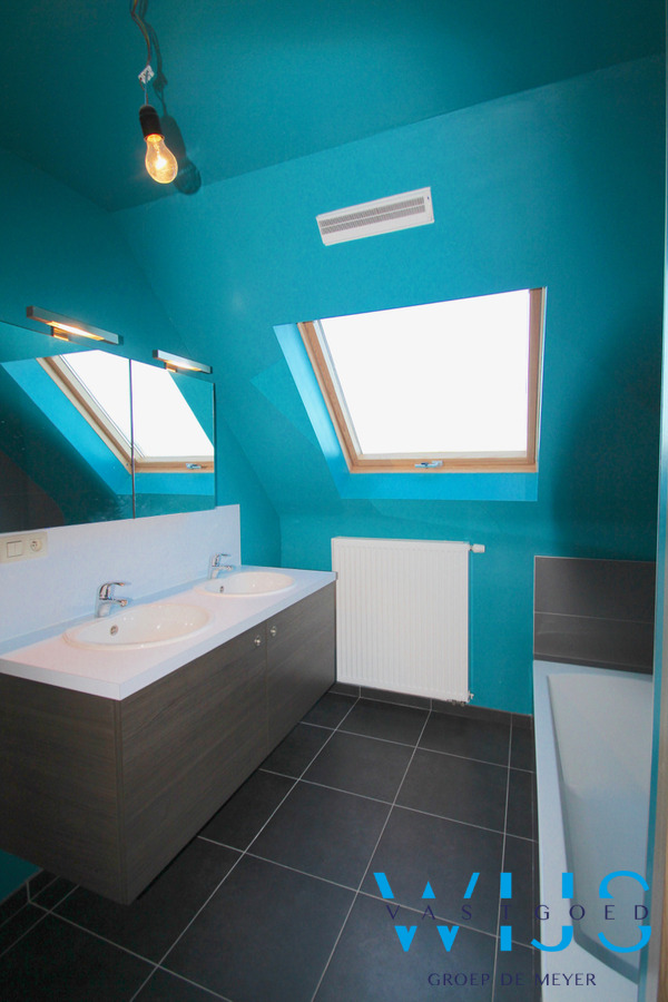 Landelijk gelegen tijdloos woonhuis te Ertvelde ! 