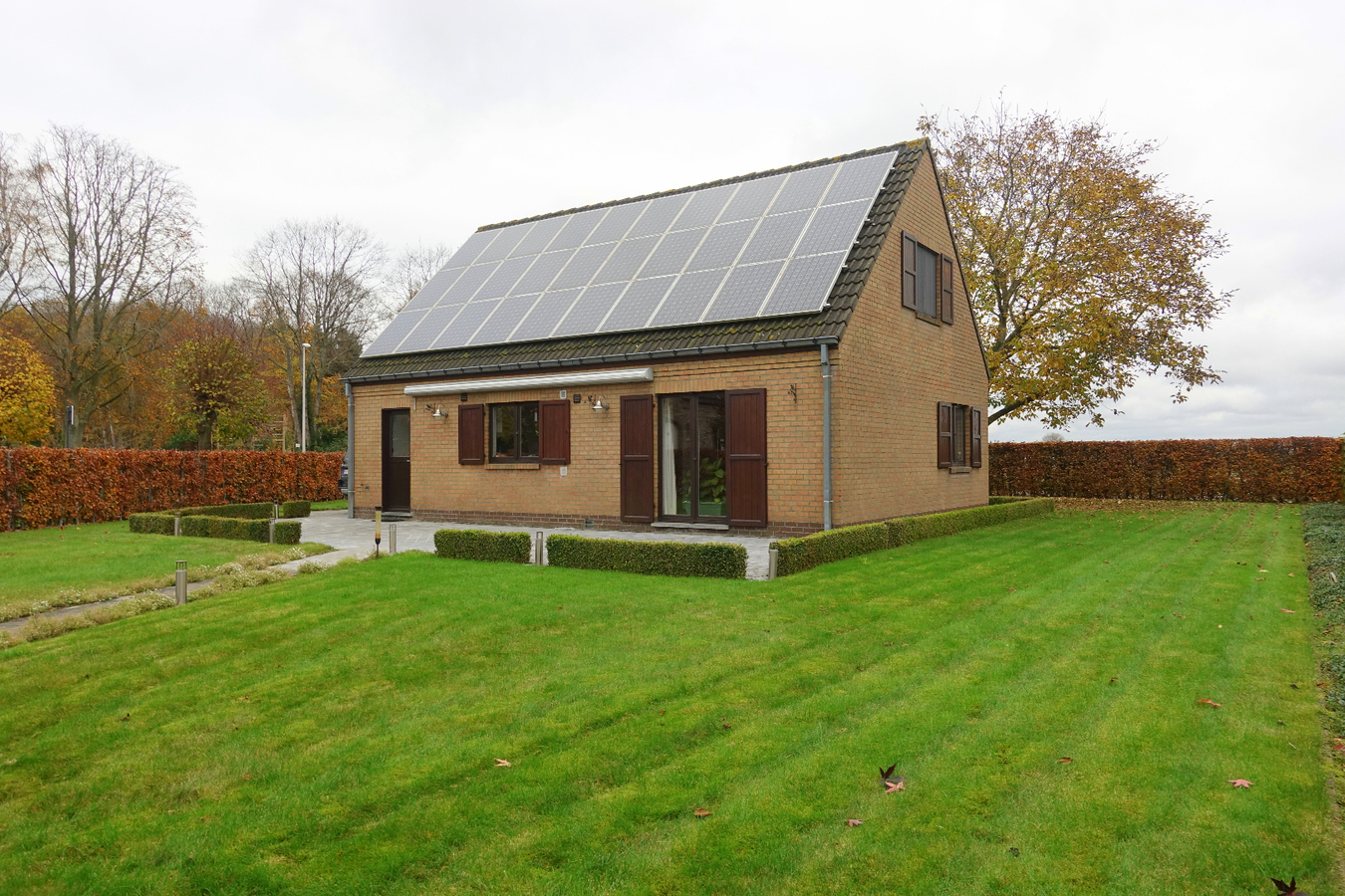 Goed gelegen woning met grote tuin 