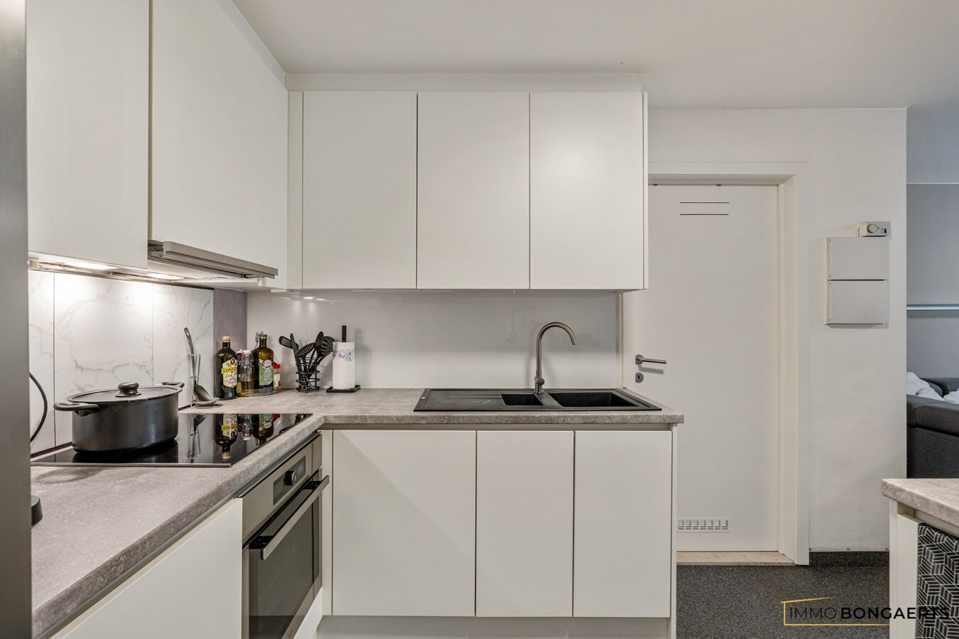 Gemeubeld appartement met 2 slaapkamers 