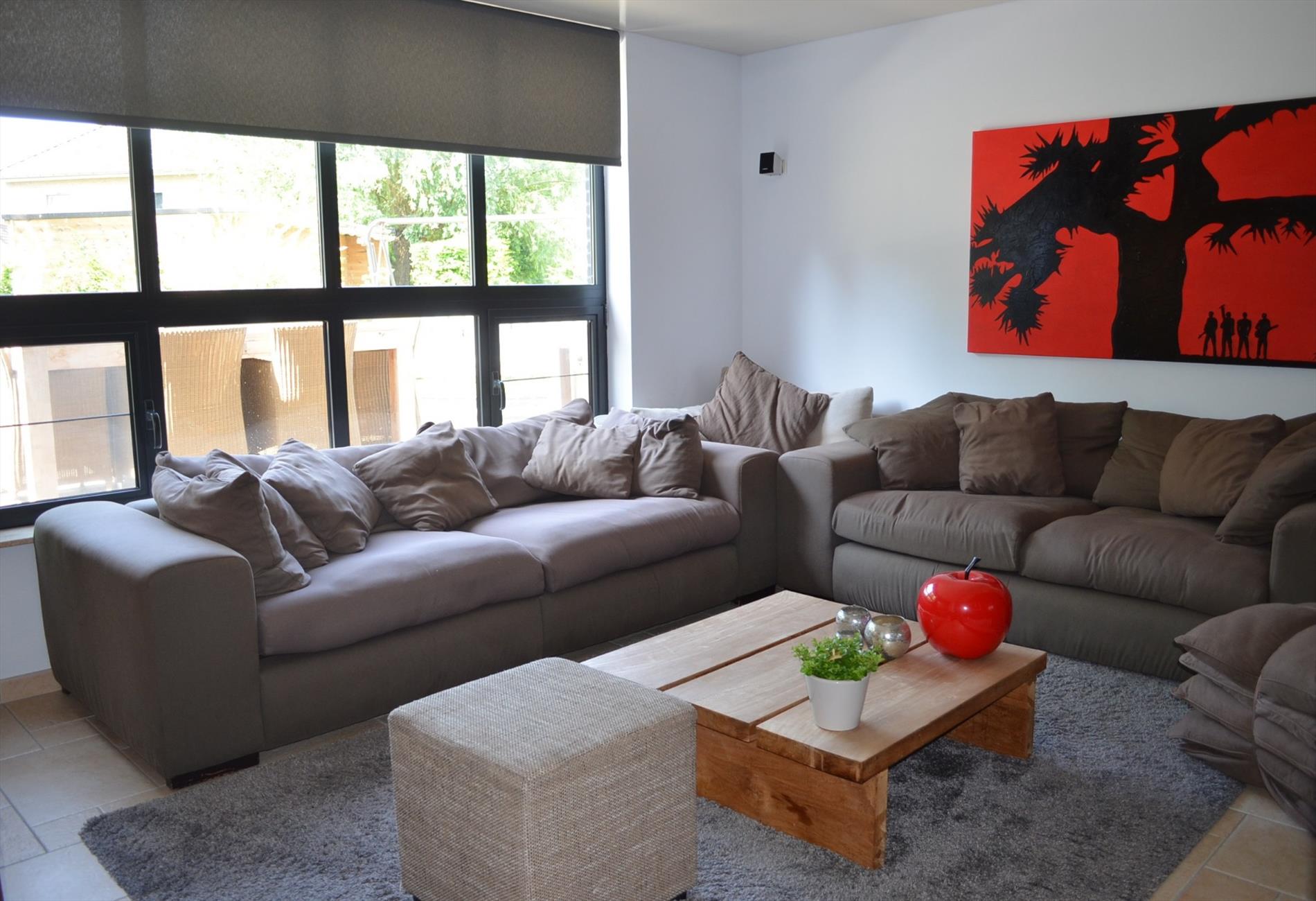 Energiezuinige woning met 3 slpks, 2 badkamers, garage en tuin rustig gelegen te Ertvelde 