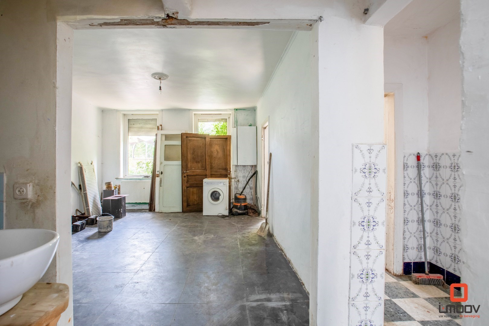 Te renoveren stadswoning met tuin op toplocatie! 